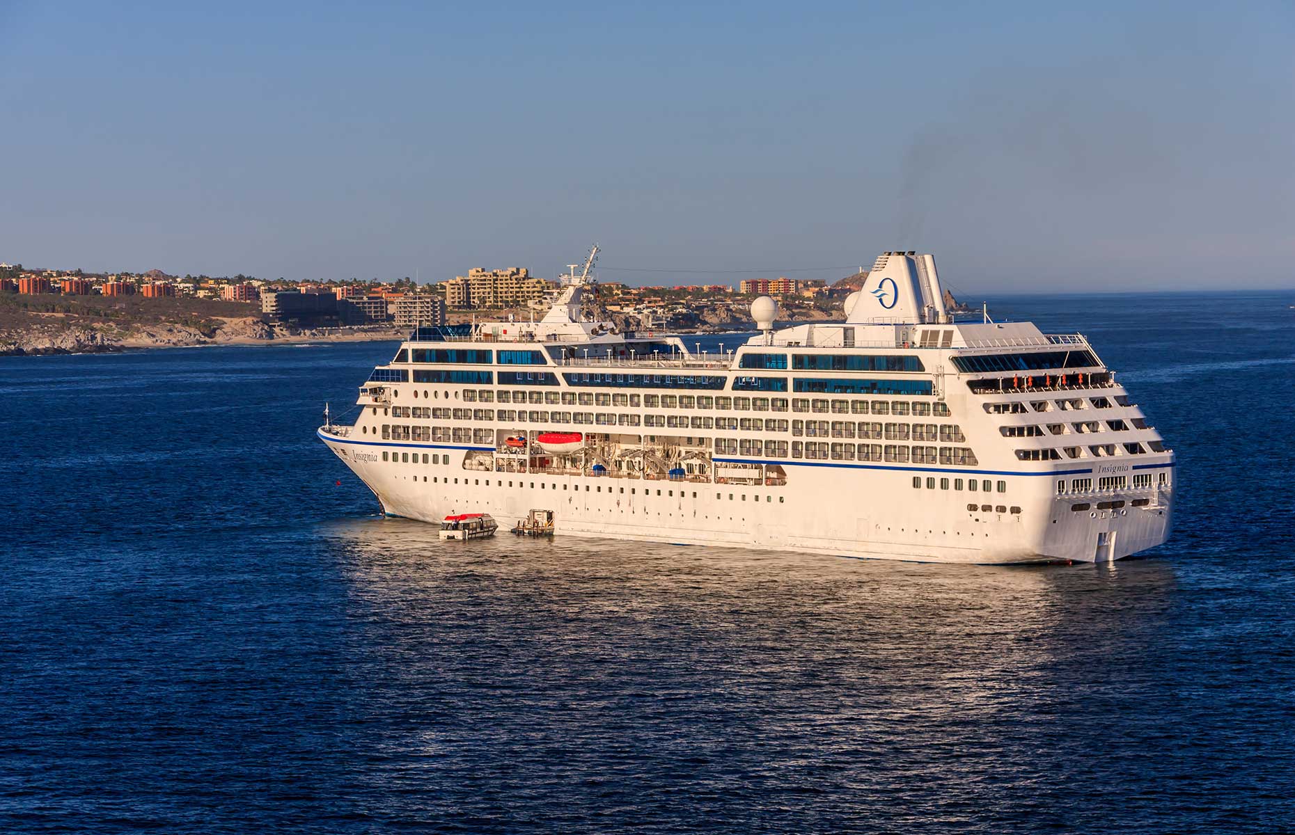 Oceania Cruises' Insignia ship (Image: Ovidiu Curic/Shutterstock)