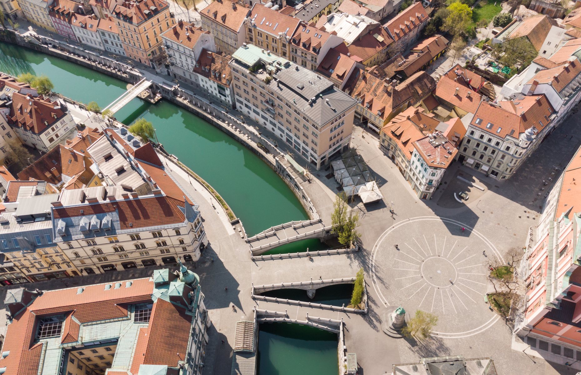 Tromostovje Bridge from above (Image: Matej Kastelic/Shutterstock)