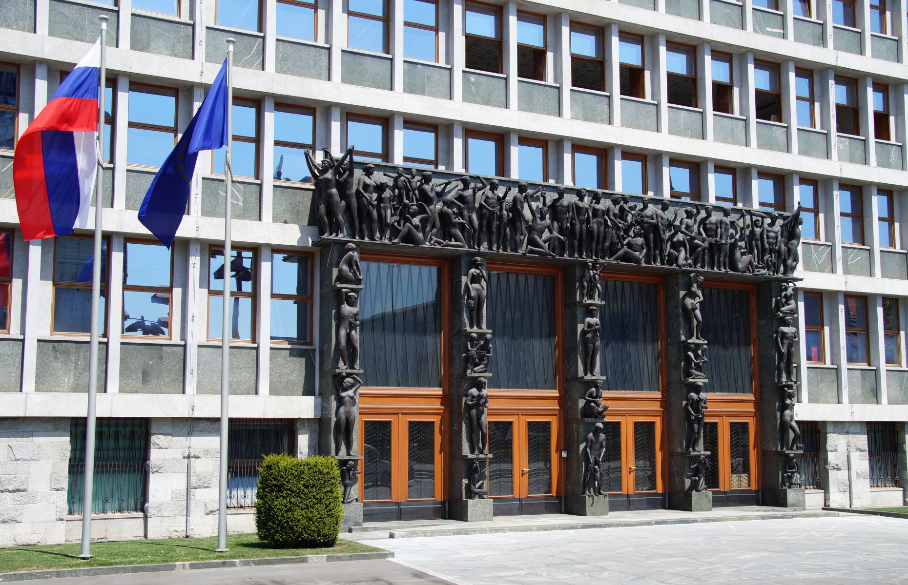 National Assembly building (Image: Jarretera/Shutterstock)