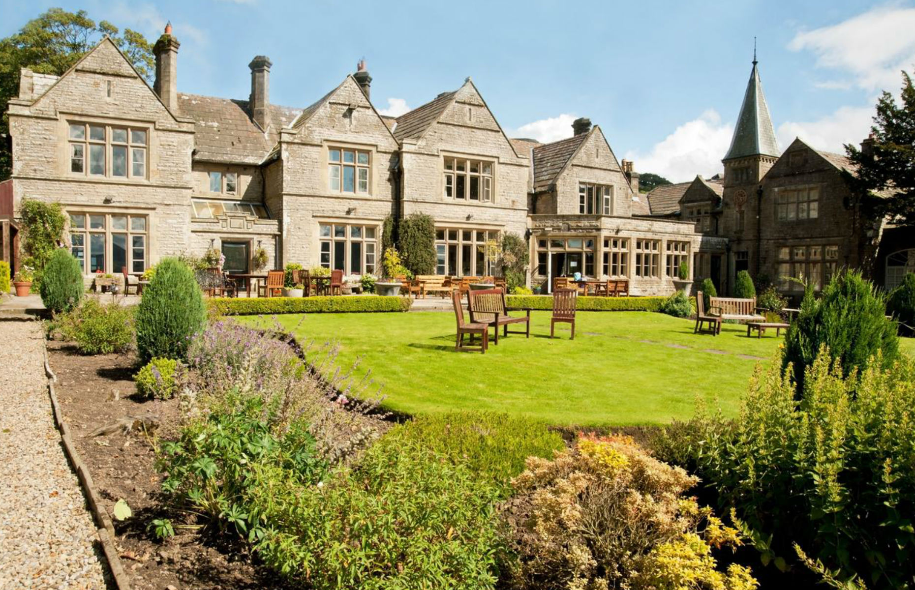 Simonstone Hall (Image: Booking.com)