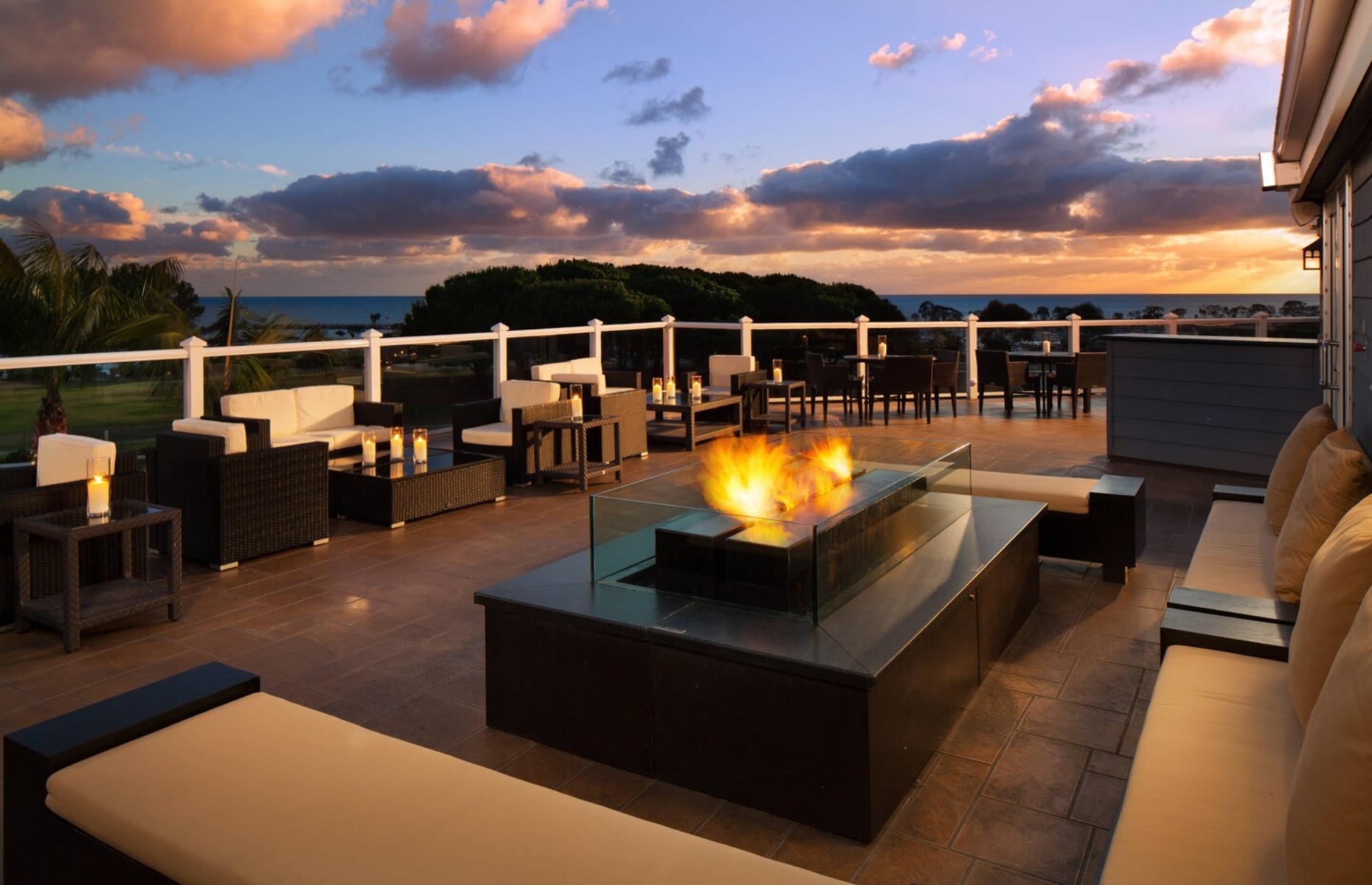 Laguna Cliffs outdoor fire pit (Image: Marriott.com)