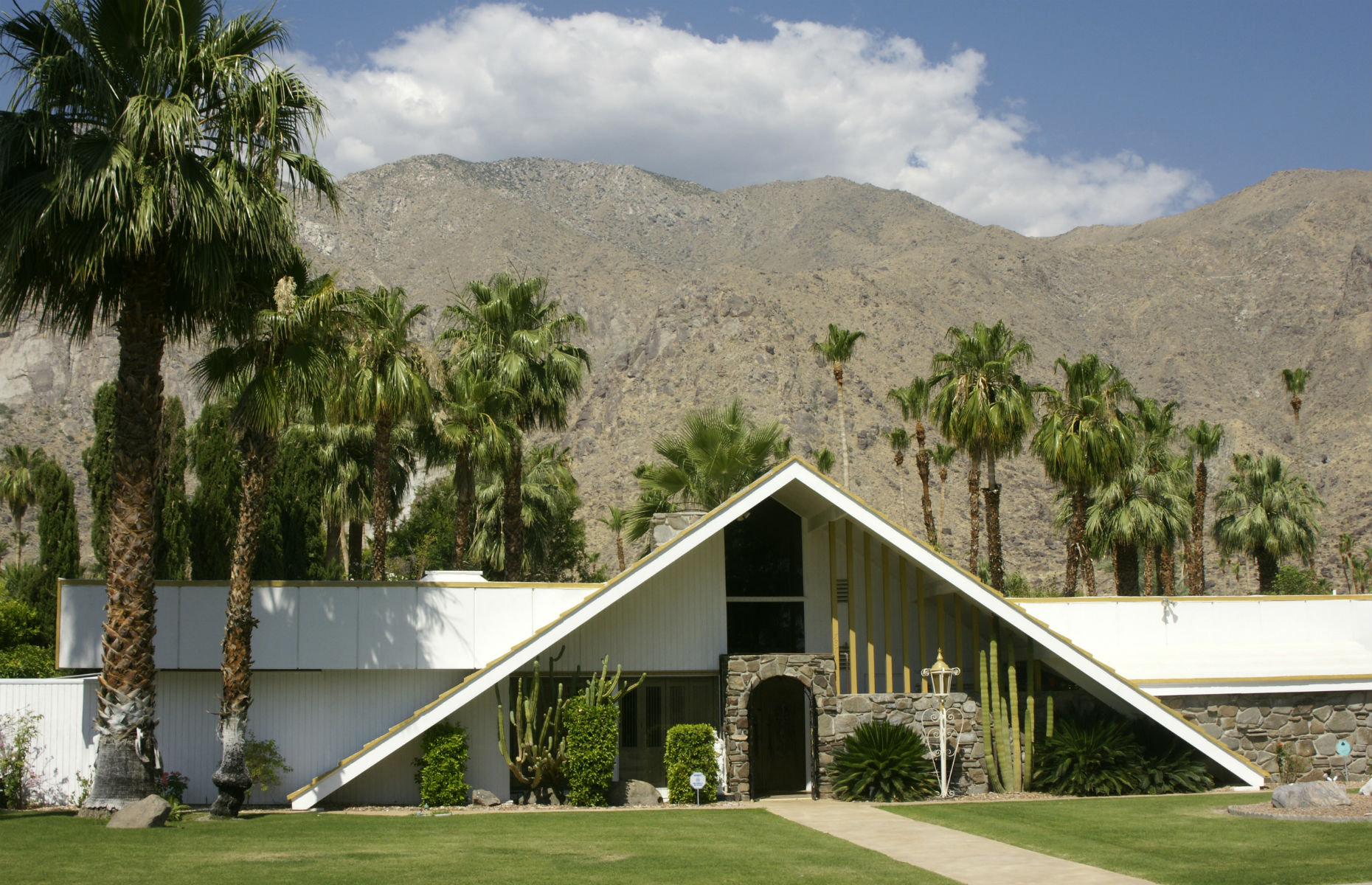 Explore Palm Springs: the top things to do, where to stay and what to eat