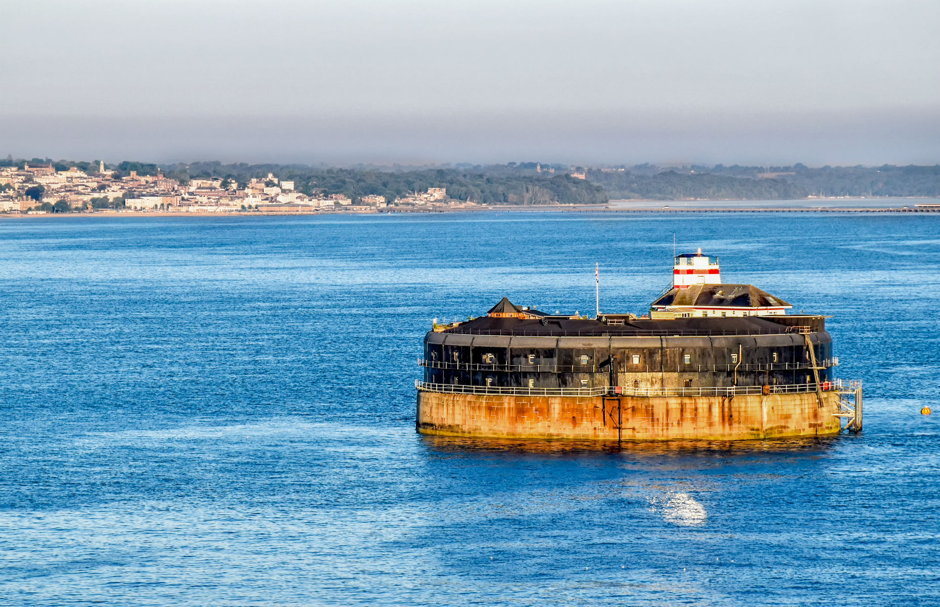 Solent fort off the coast of Portsmouth (Image: balipadma/Shutterstock)