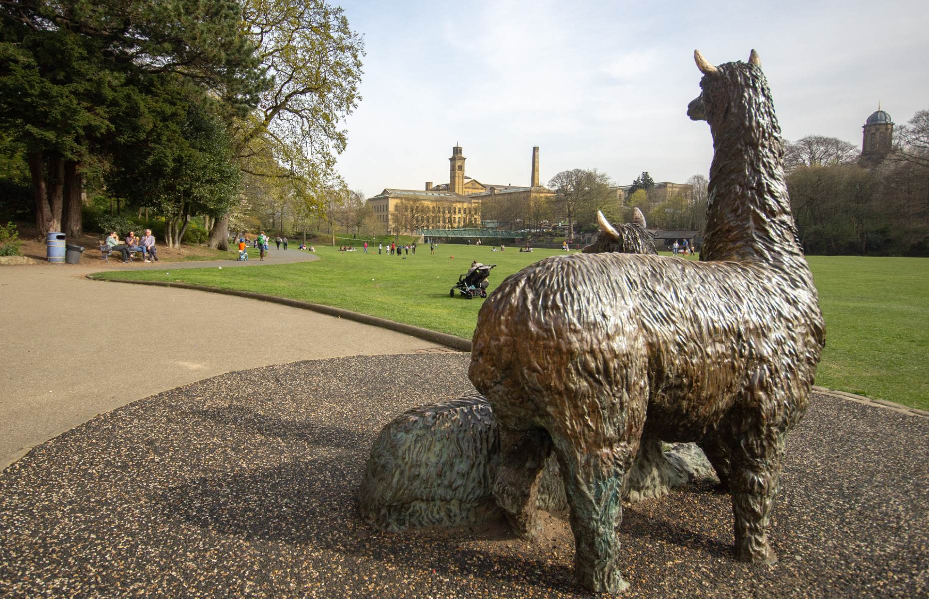 Alpaca statues in Roberts Park (Image: Richard Coomber/Shutterstock)