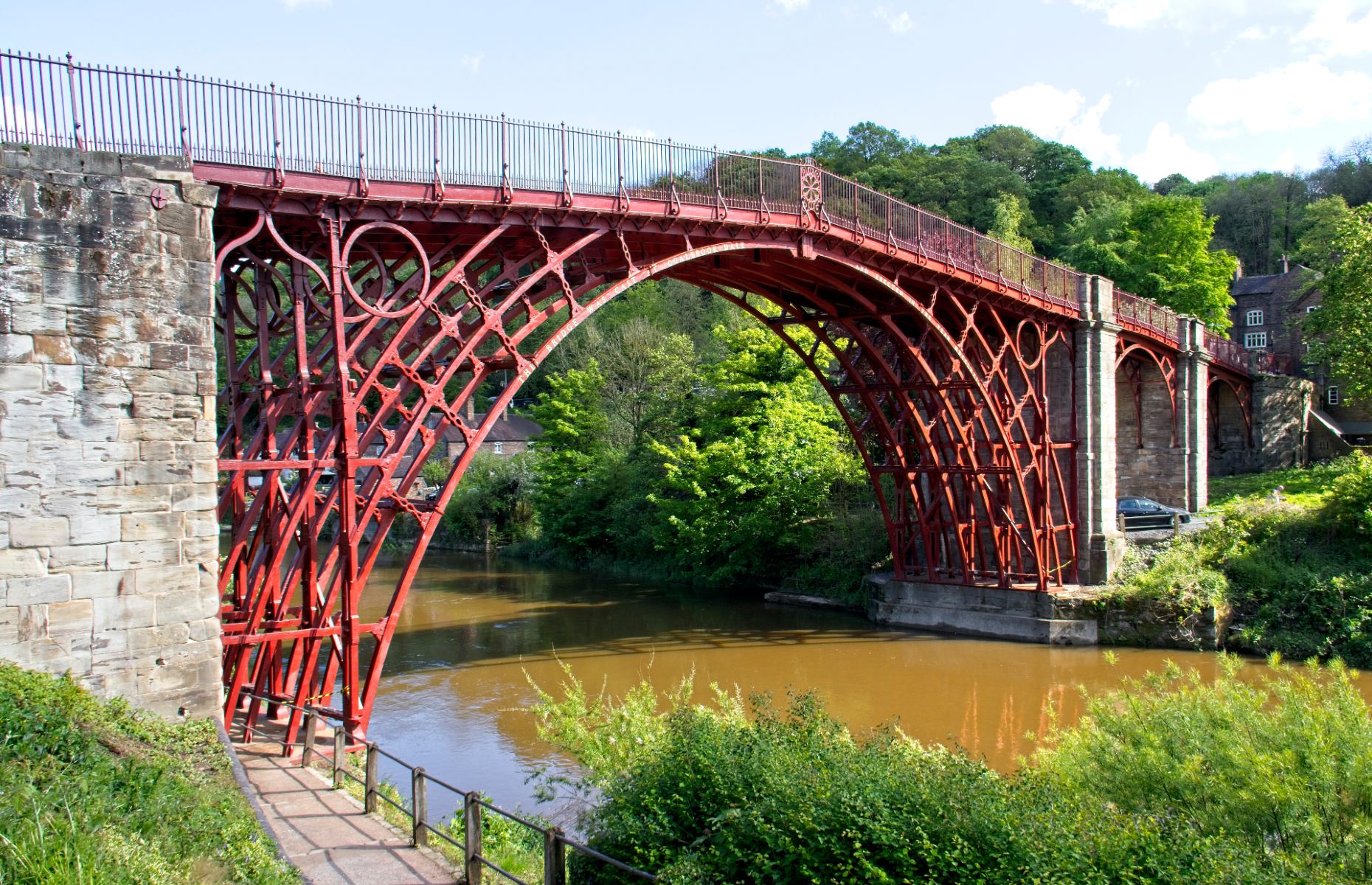 Iron bridge over the River Severn (Image: Bewickswan/Shutterstock)