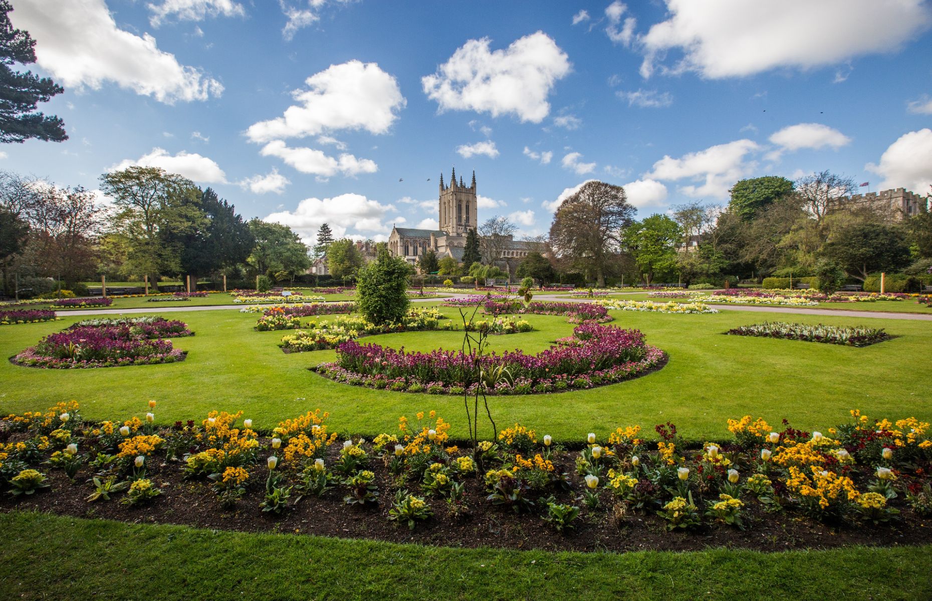 Abbey gardens and cathedral (Image: Visit Suffolk)