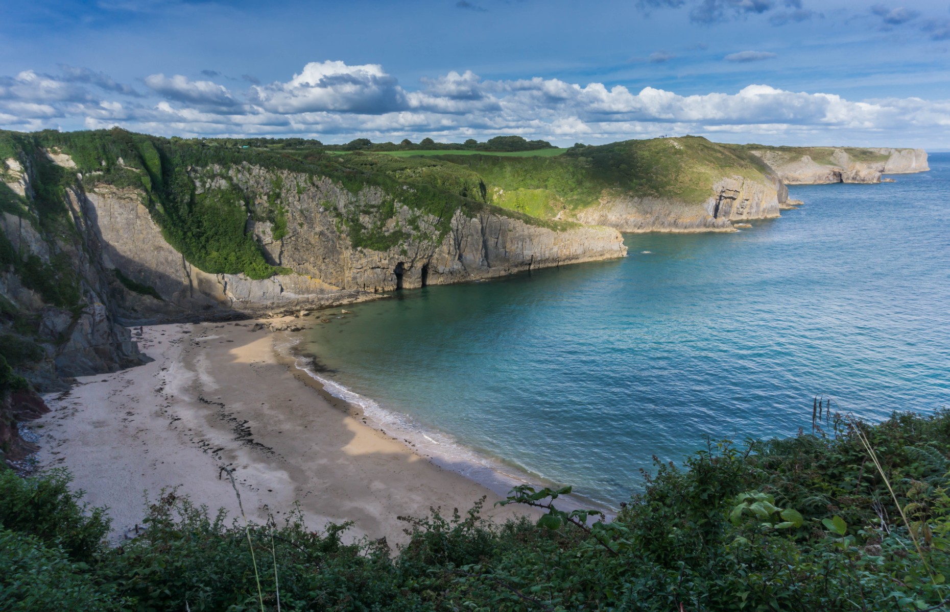 The coastal path at Shrinkle Haven (Image: iammattdoran/Shutterstock)