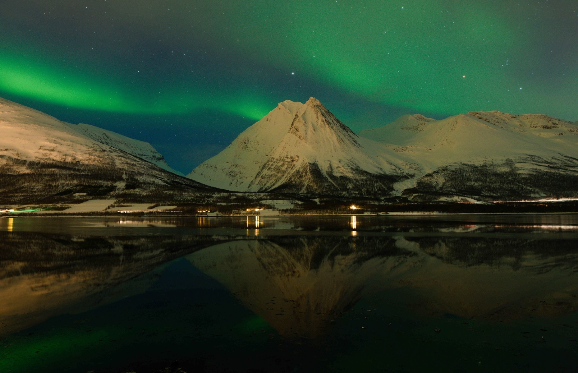 Northern Lights (Image: Arctic Trip Roy Sætre/Facebook)