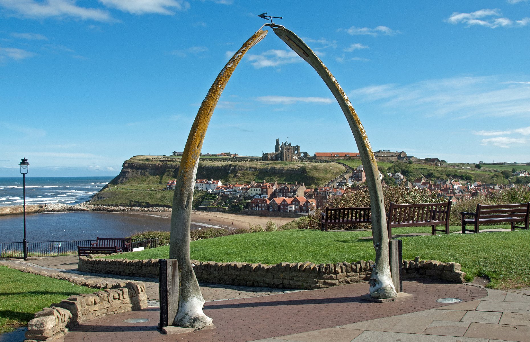 The whale bone arch (Image: Peter Wooton/Shutterstock)