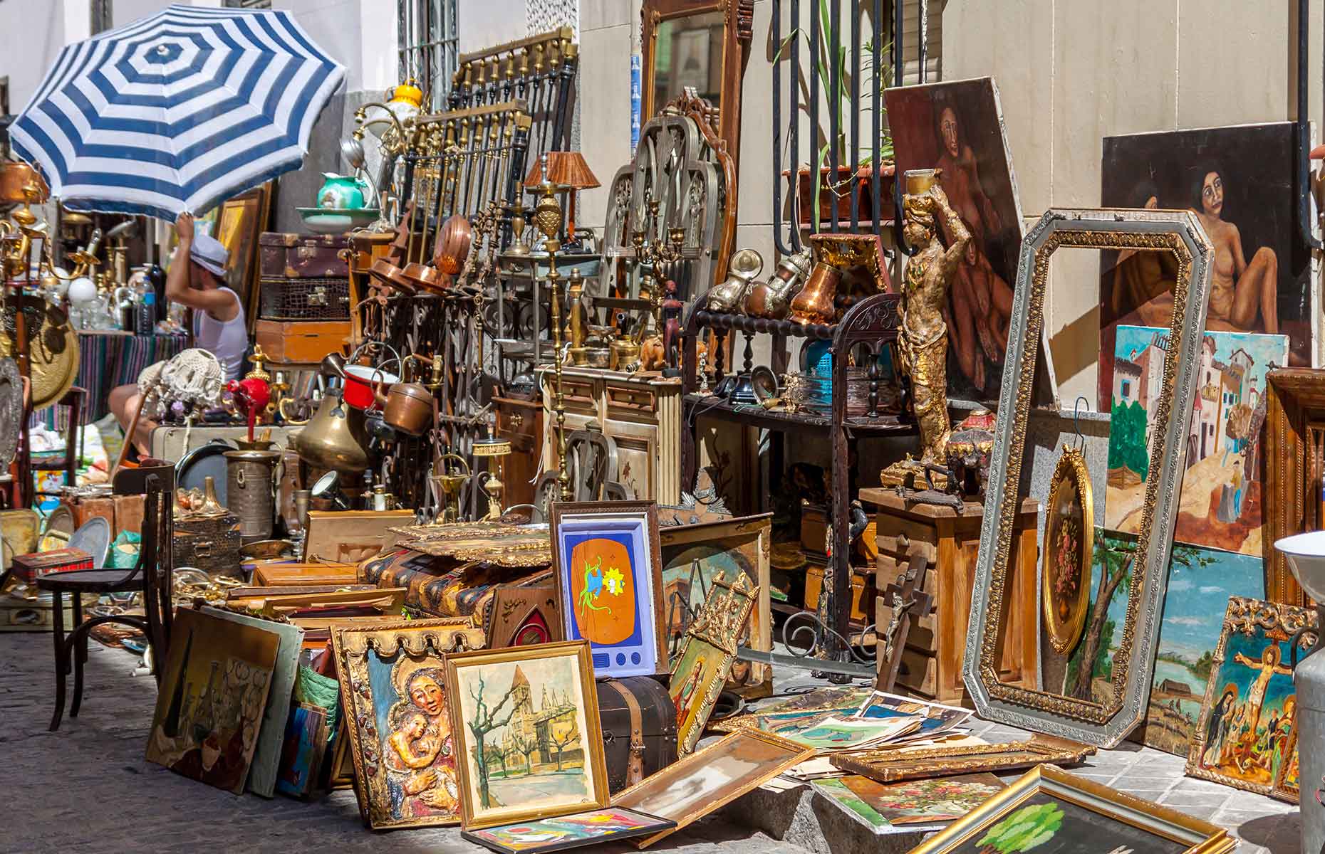 El Rastro market in Madrid, Spain (Image: Pedro Rufo/Shutterstock)