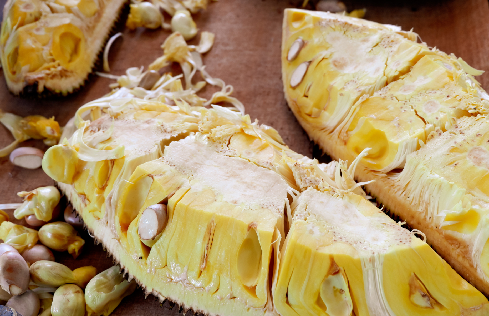 Preparing jackfruit