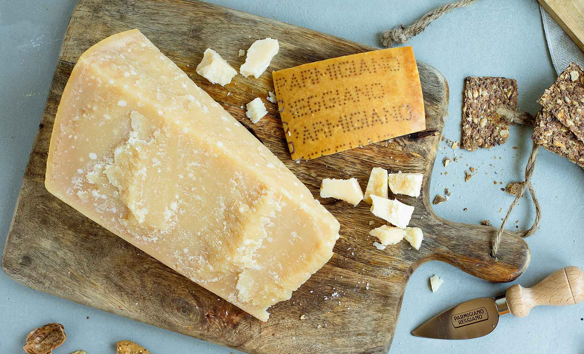 https://loveincstatic.blob.core.windows.net/lovefood/2020/updated-Parmesan-guide/aged-parmesan.jpg