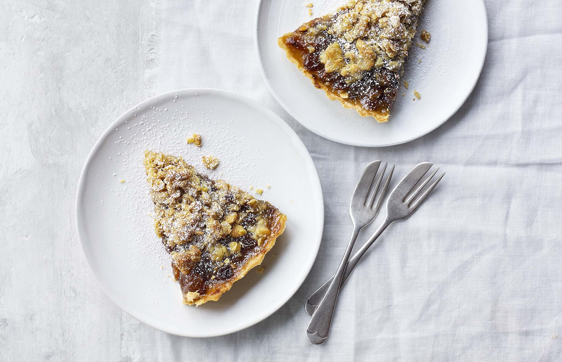 Mince pie streusel tart (Image: Waitrose & Partners/loveFOOD)