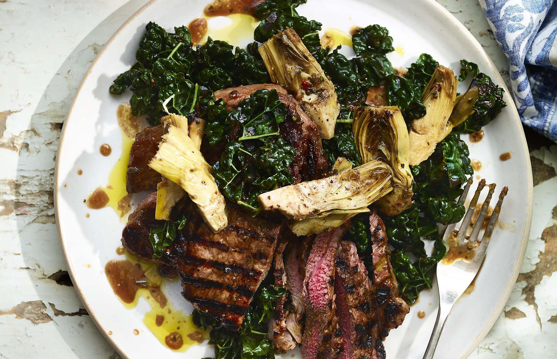 Lamb steaks with artichokes and cabbage recipe