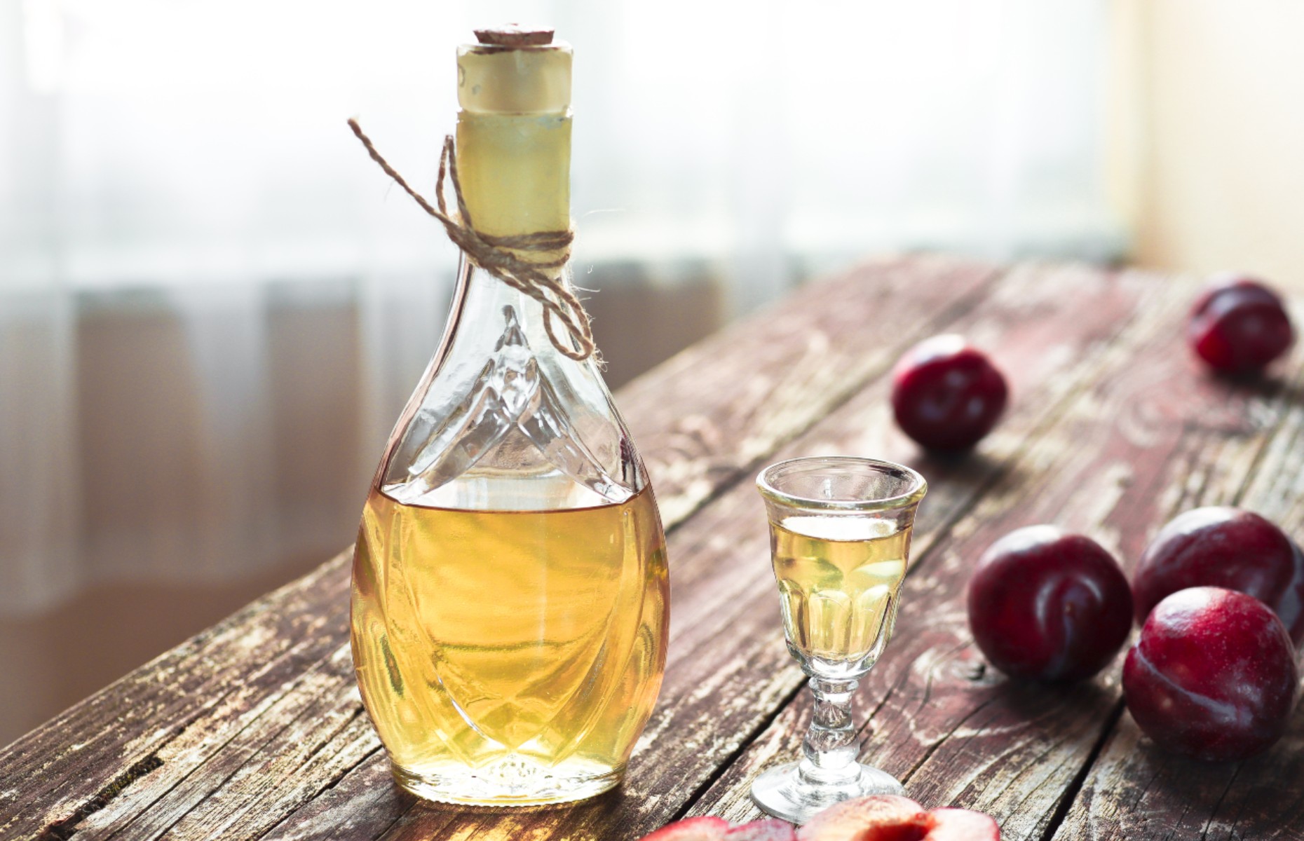 rakija, Croatian fruit brandy (Image: t.sableaux/Shutterstock)