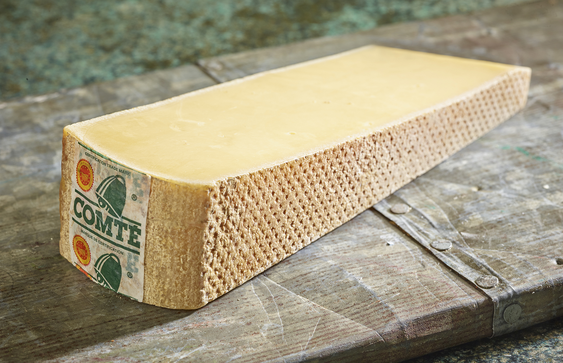 Comté wedge