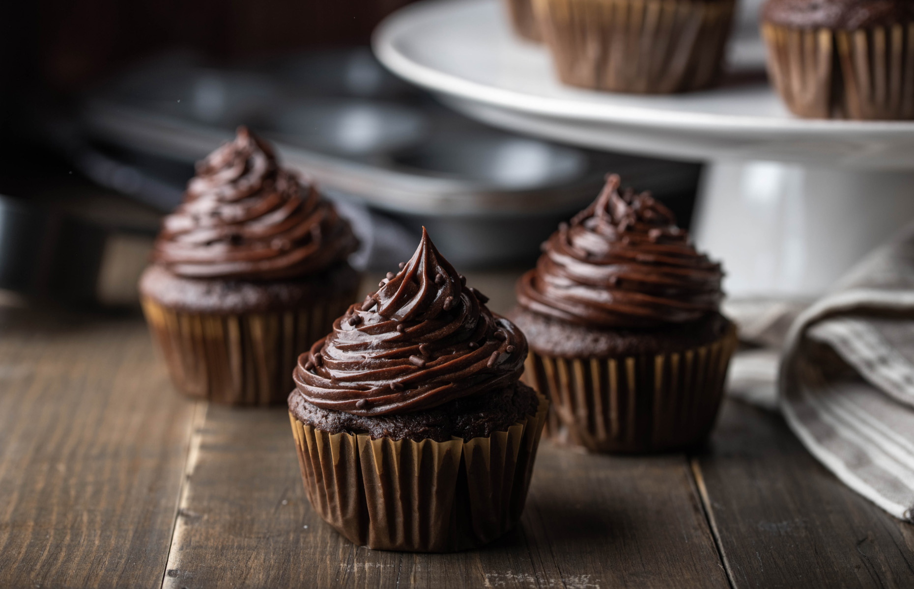 Chocolate cupcakes (Image: Atsushi Hirao/Shutterstock)