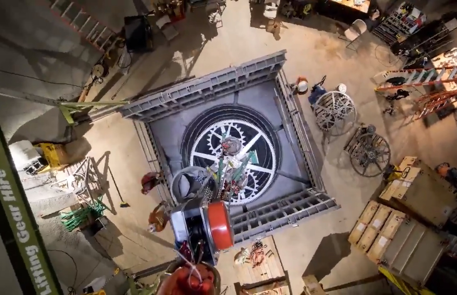 Jeff Bezos' 10,000-year clock. Image: Jeff Bezos/Twitter