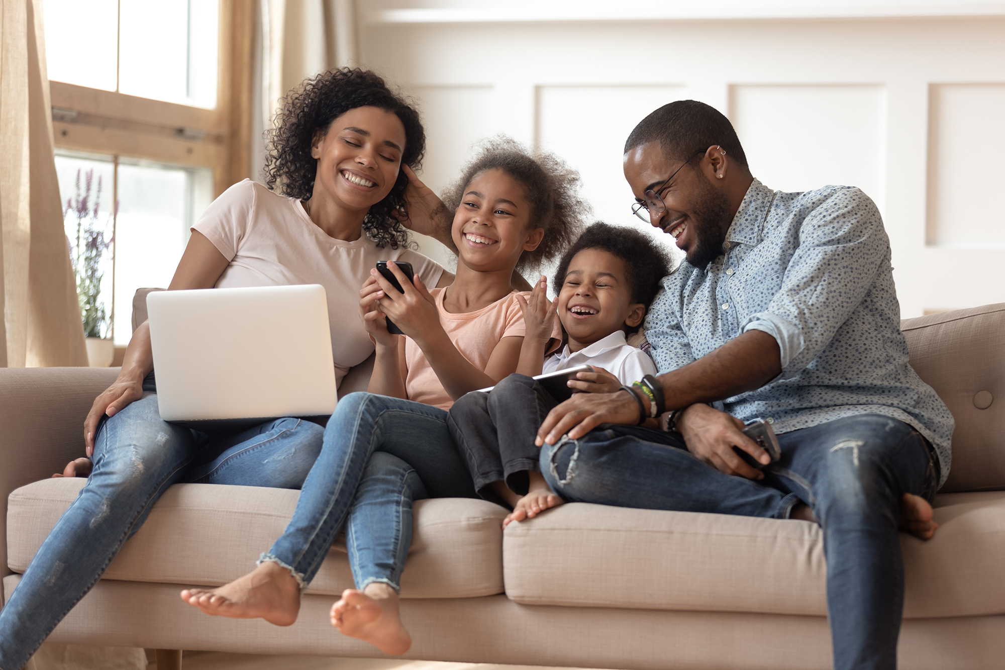 Happy family at home. (Image: Shutterstock)