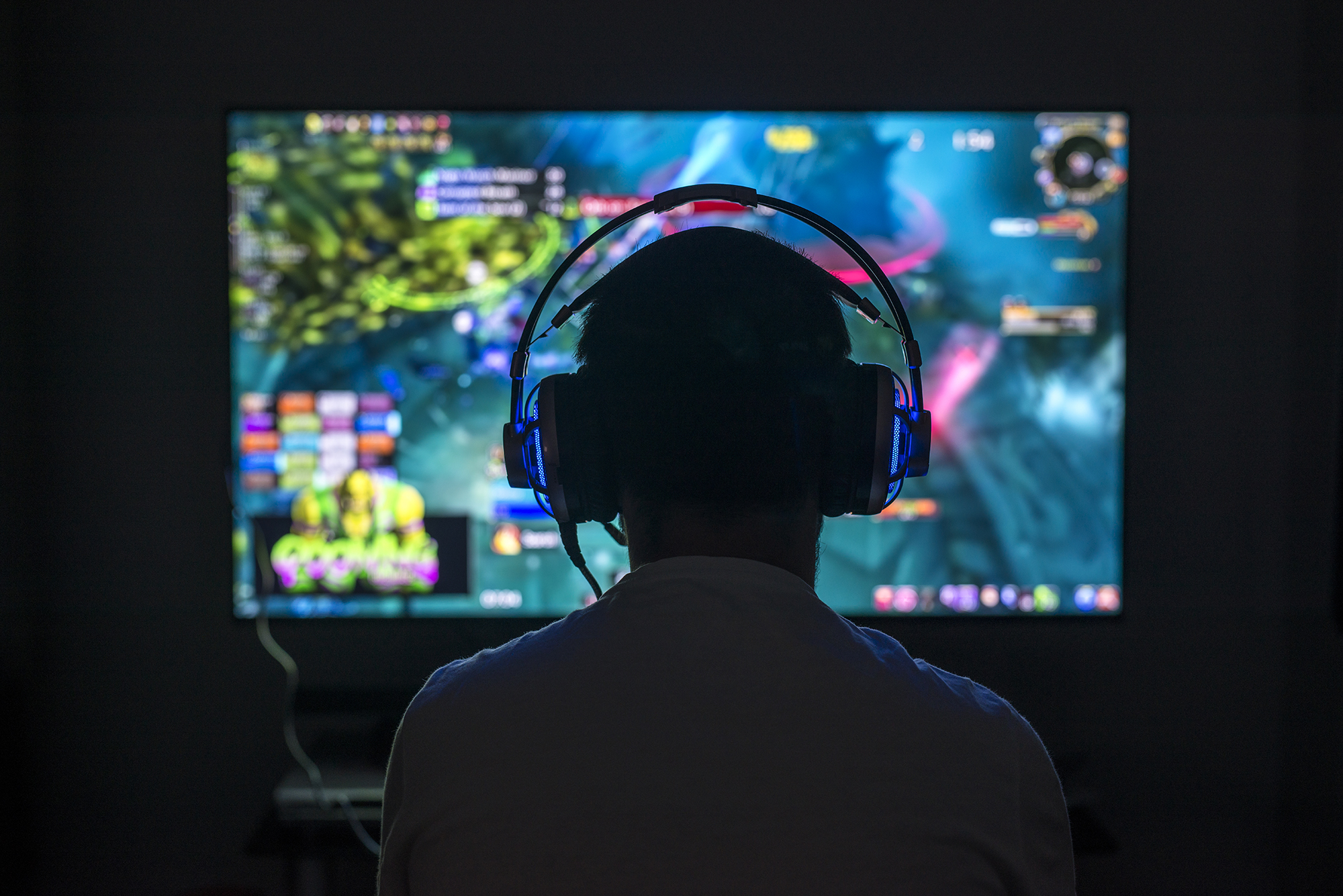 Man playing video game. (Image: Shutterstock)