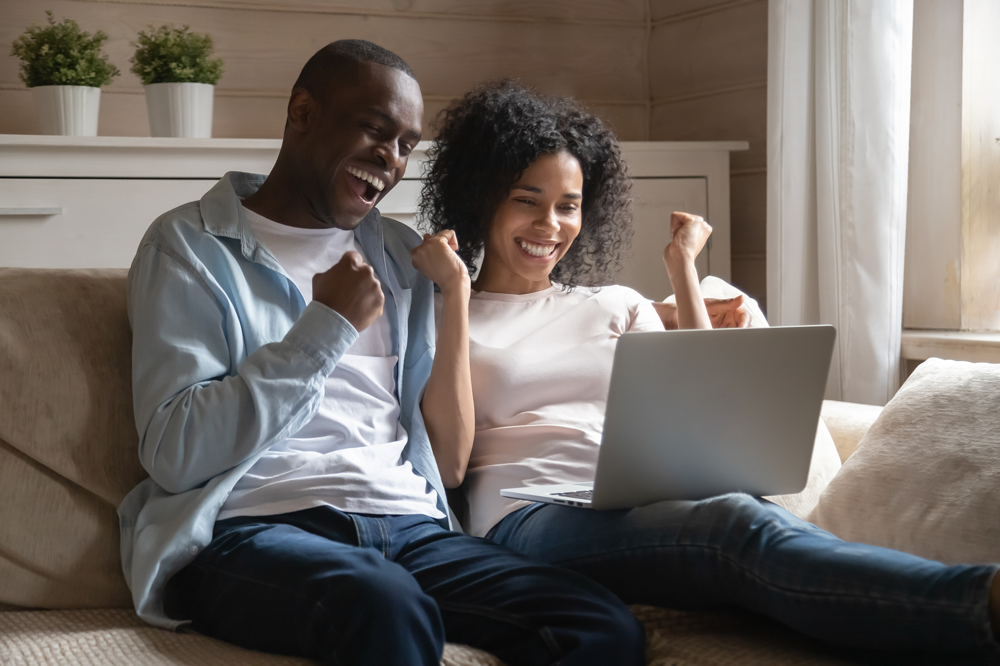 A happy couple. (Image: Shutterstock)