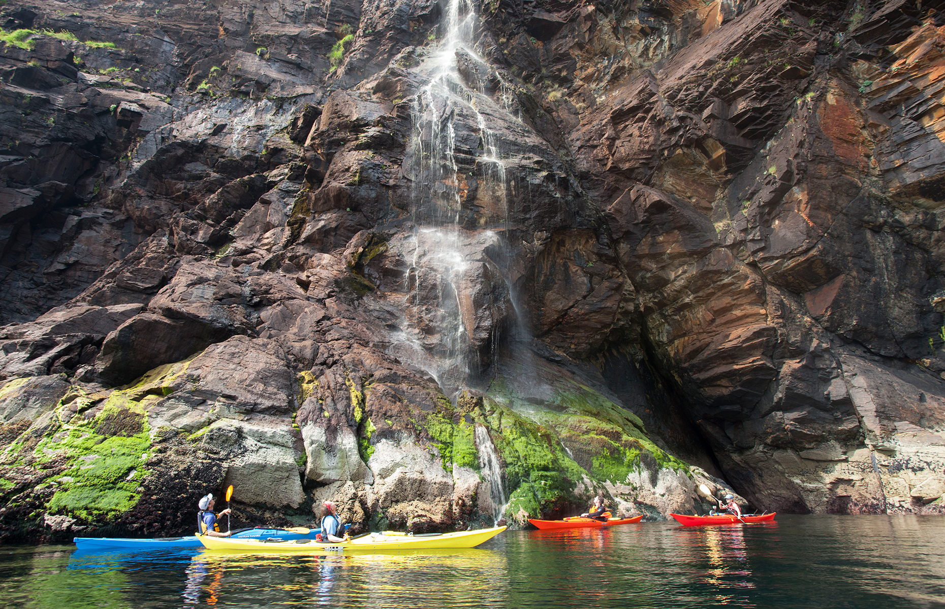 Sea kayaking. (Image: Gareth McCormack/Fáilte Ireland/Tourism Ireland)