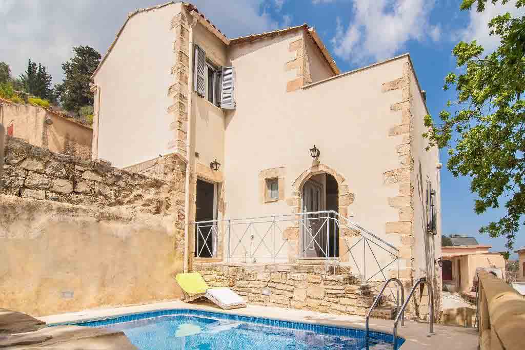 Recently renovated, this traditional villa is steeped in history. Image: A Place in Crete / Rightmove