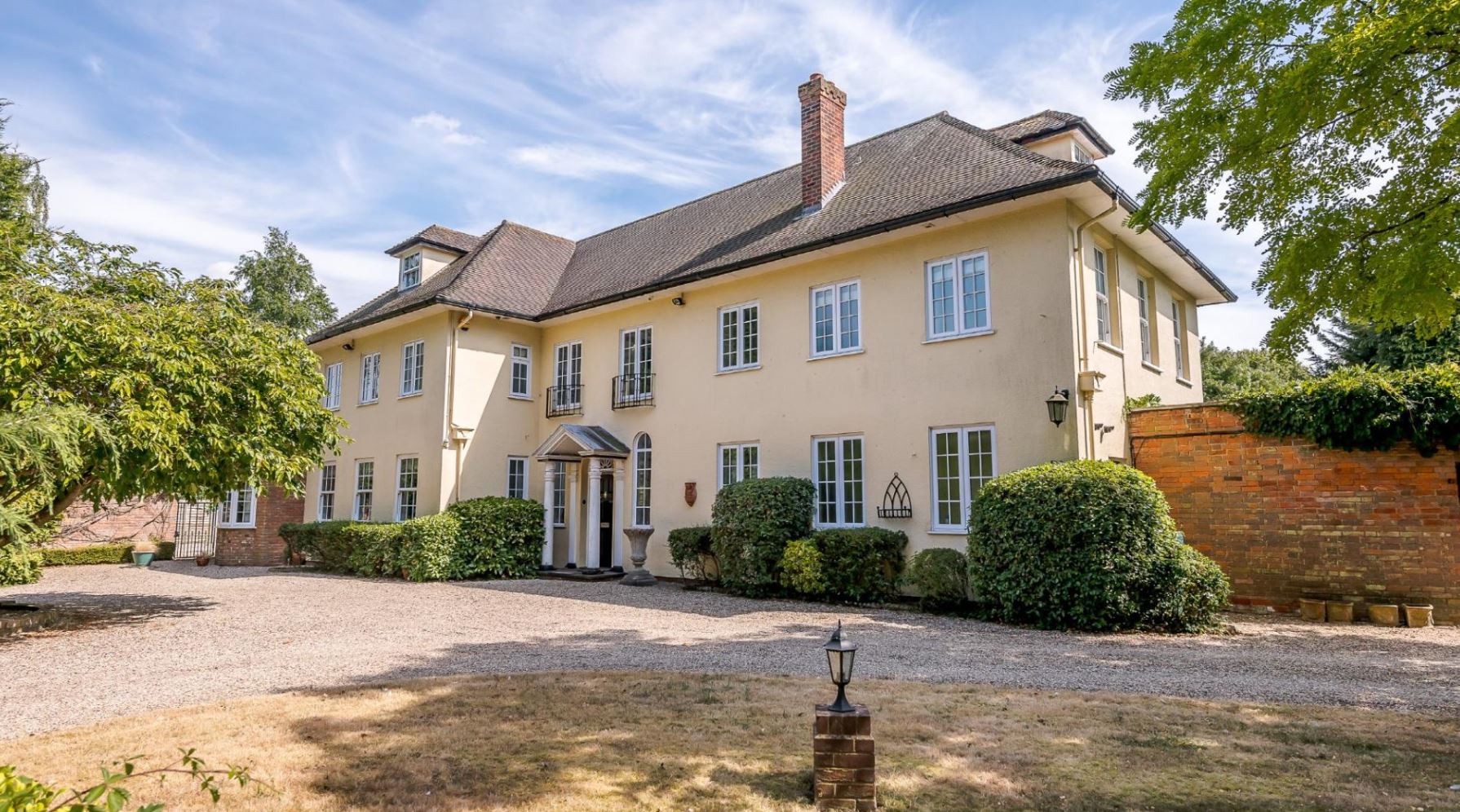 Lexden Manor : Characterful Colchester homes for sale now
