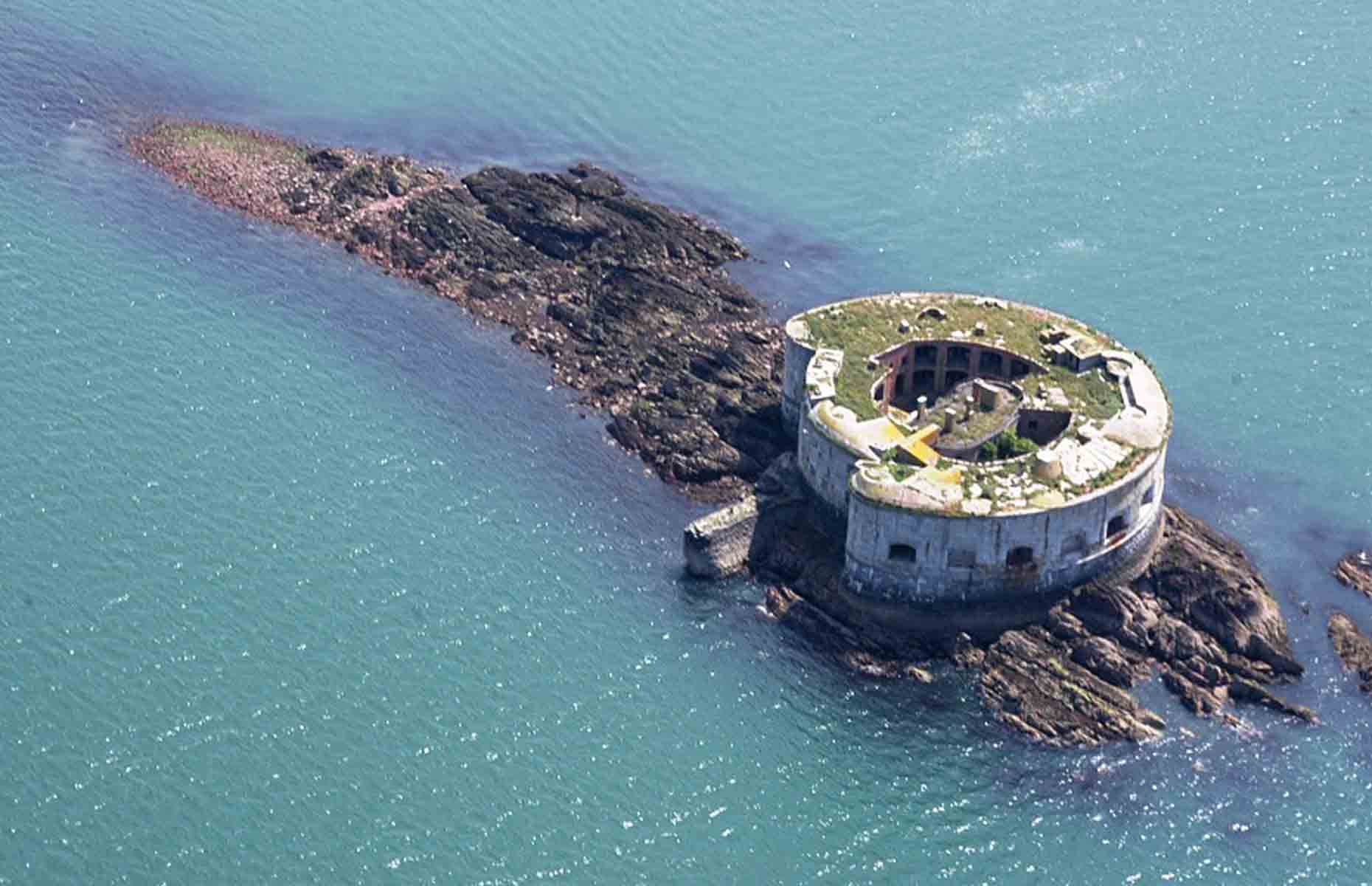 Up for a challenge? This 19th-century sea fort offers a unique development opportunity.  Image: FBM Estate Agents