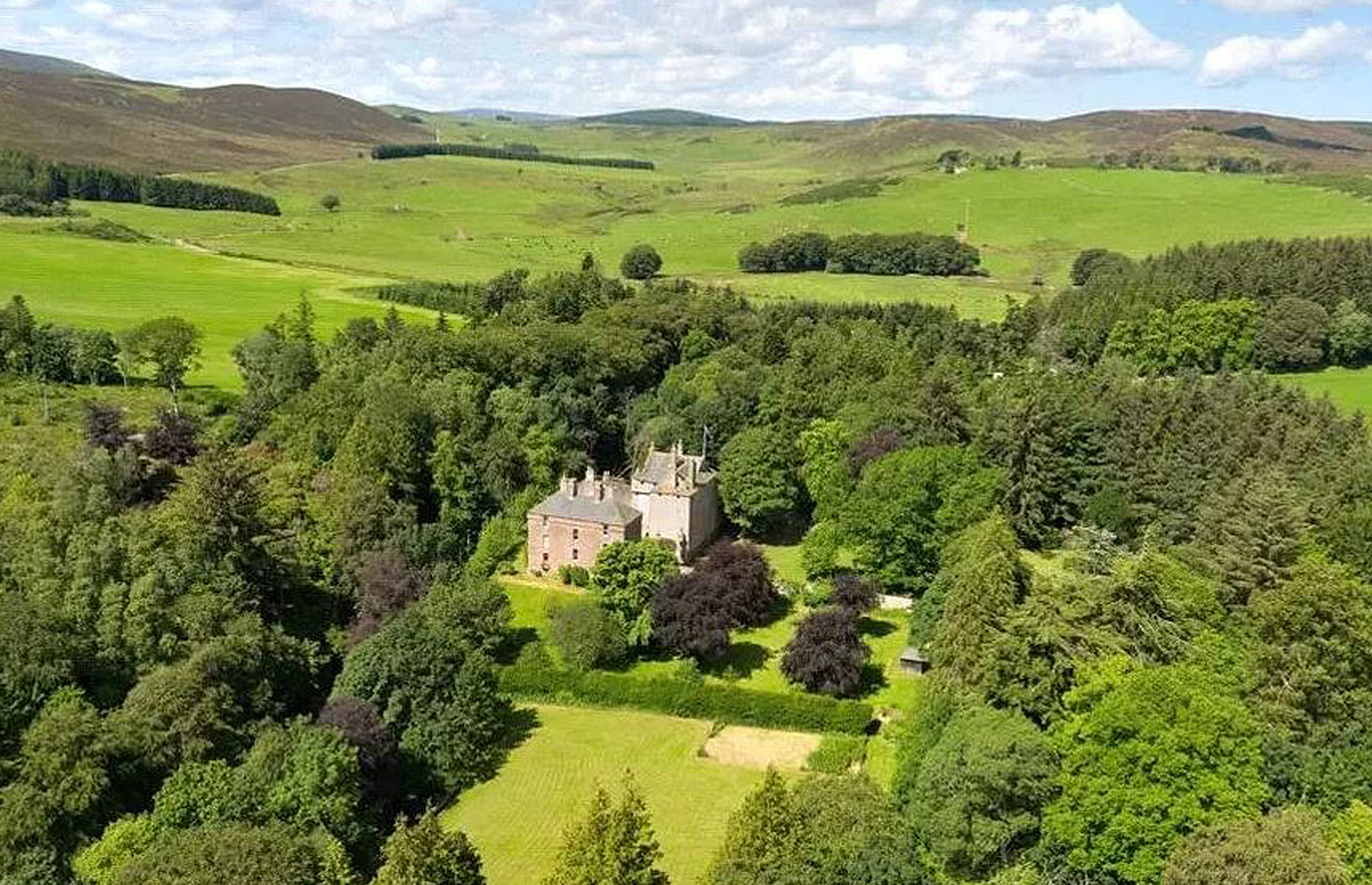 You can buy this 18th-century castle for less than a London flat