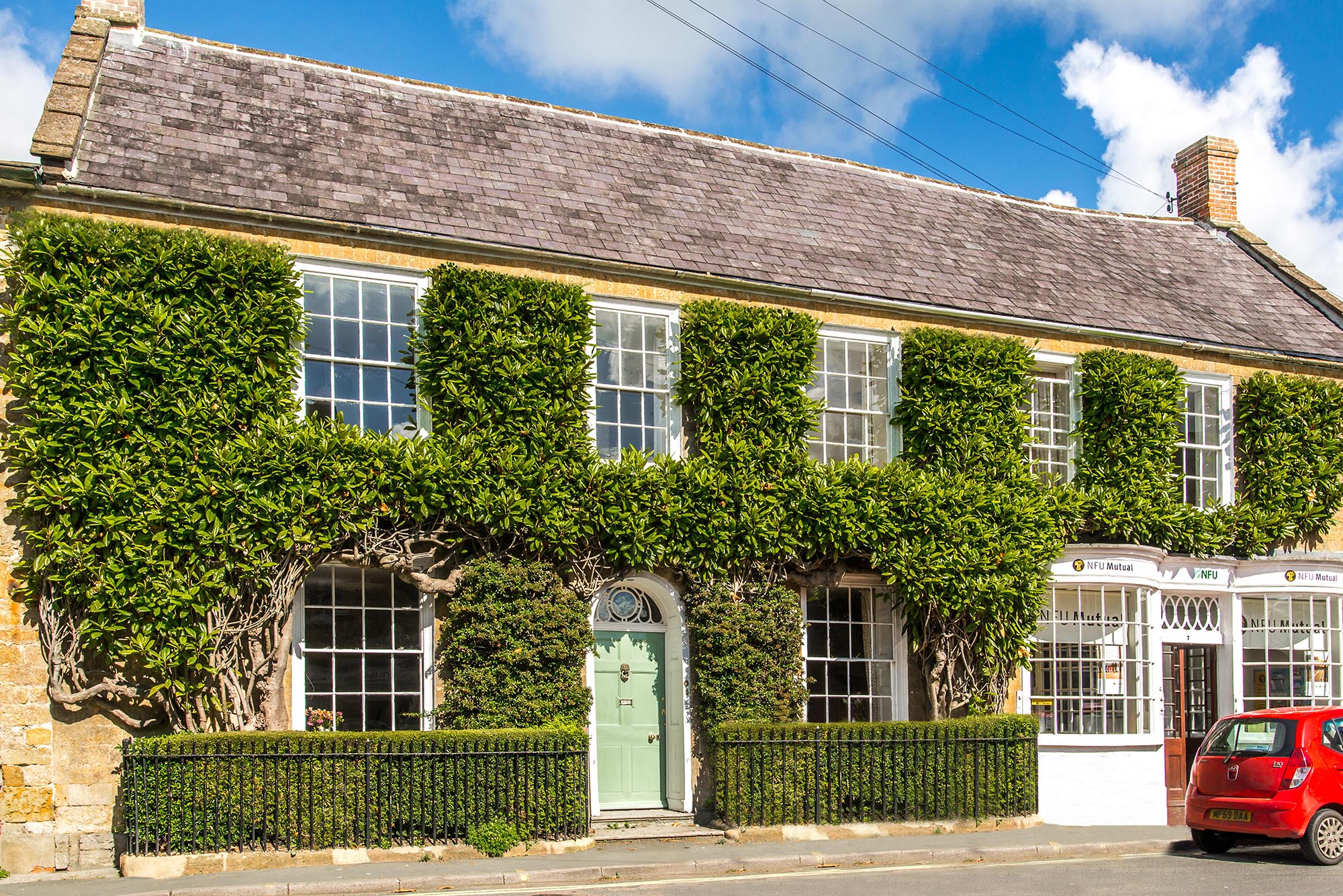 Magnolia House : Dreamy homes for sale in Dorset