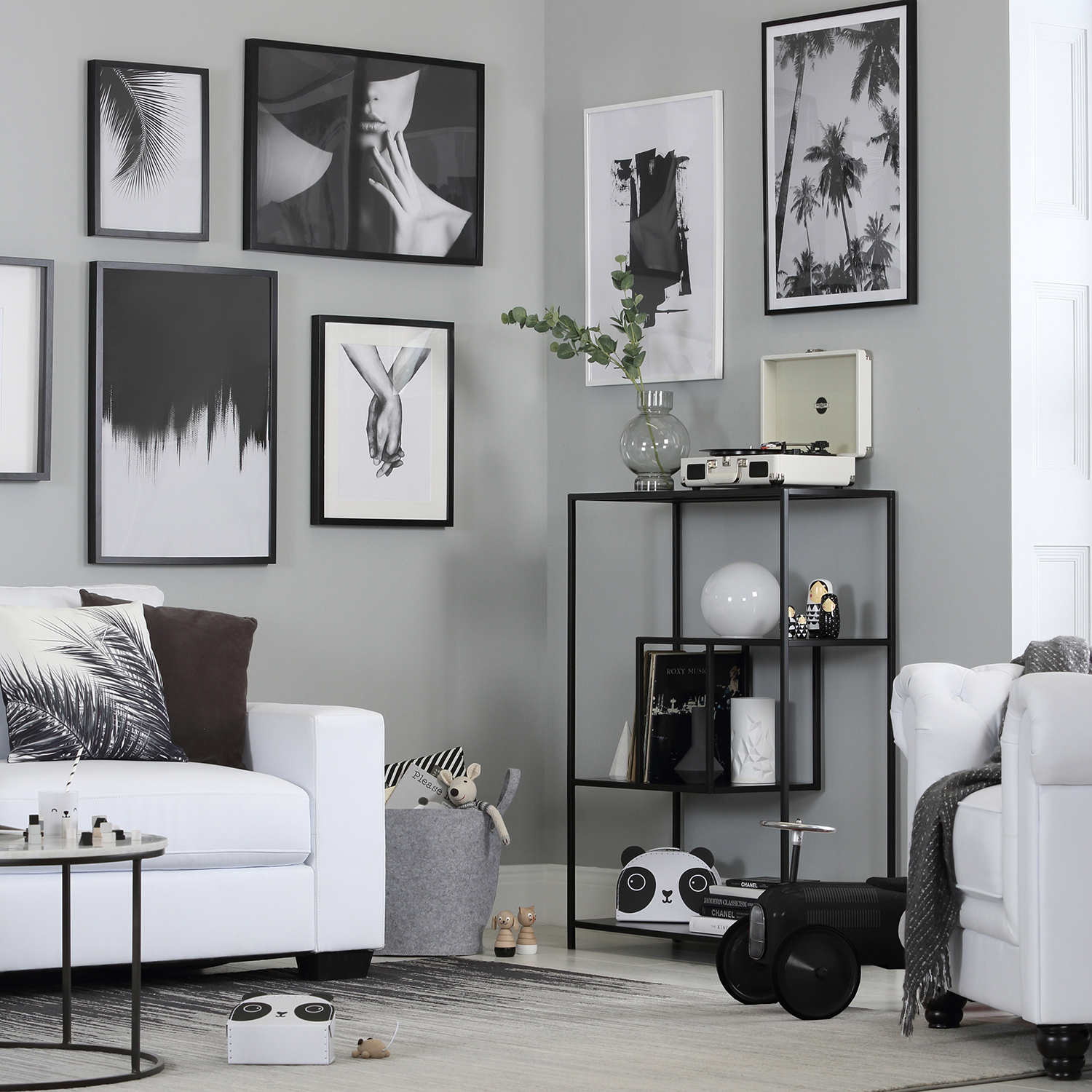 10 Gallery Wall Layouts That Will Transform Your Space! - Driven by Decor