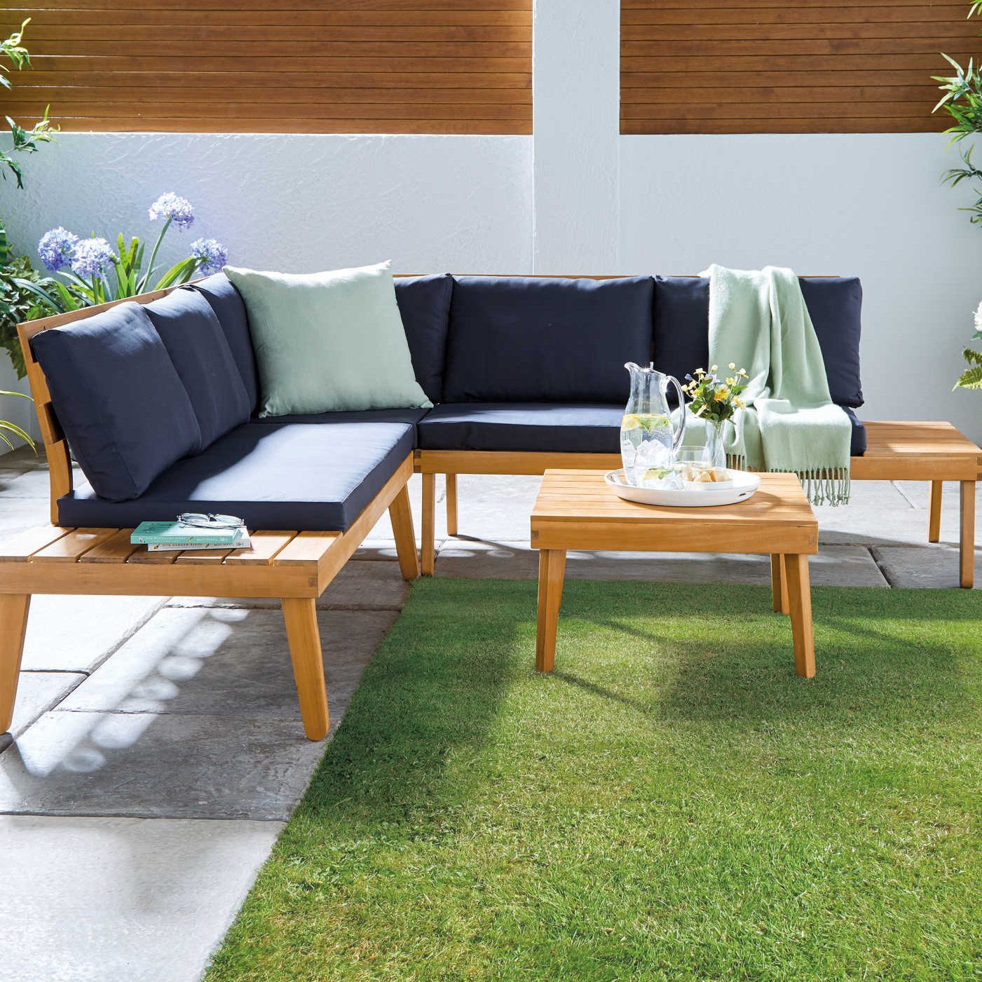 Bargain Garden Furniture You Can Get Delivered To Your Door