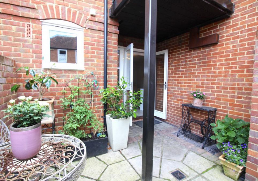 One-bed for sale in Marlow