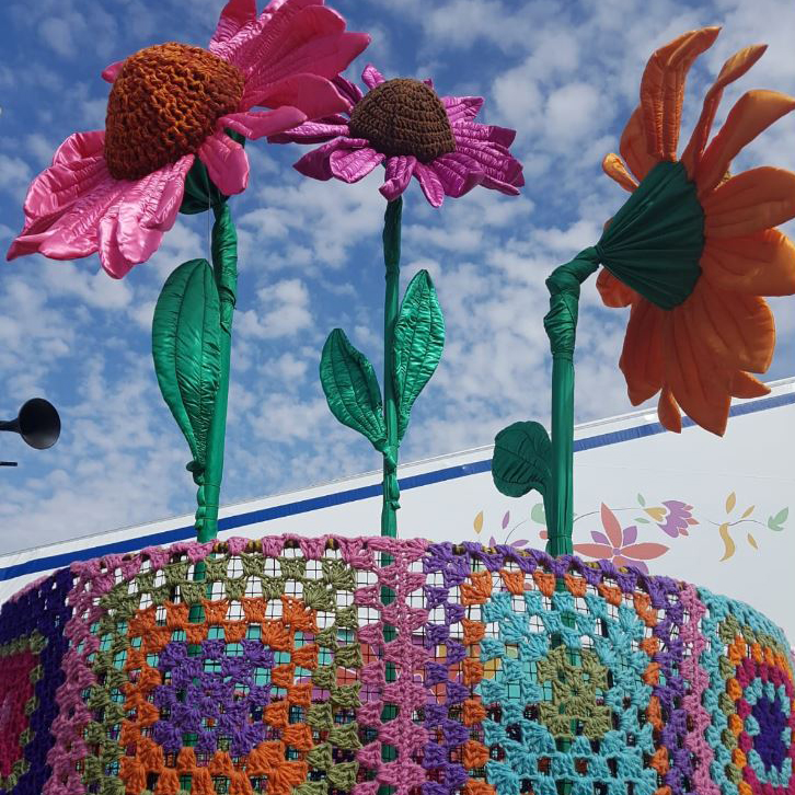 RHS Hampton Court Flower Show with crochet sculpture