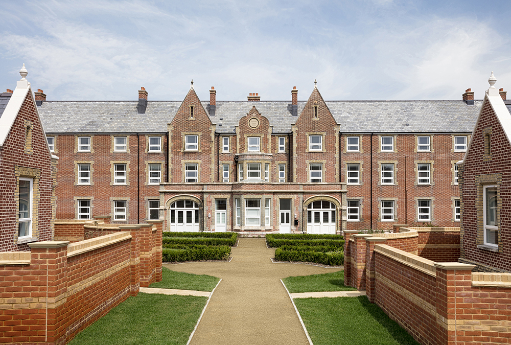 Henman House, The Pavilions