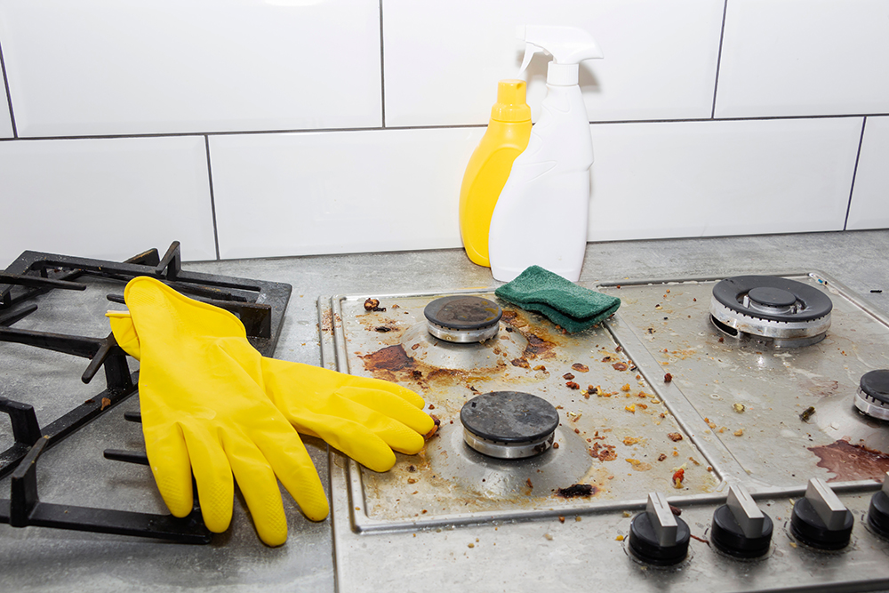 Dangerous bacteria can linger on your kitchen chopping boards. Image: Mikhail Sedov/Shutterstock