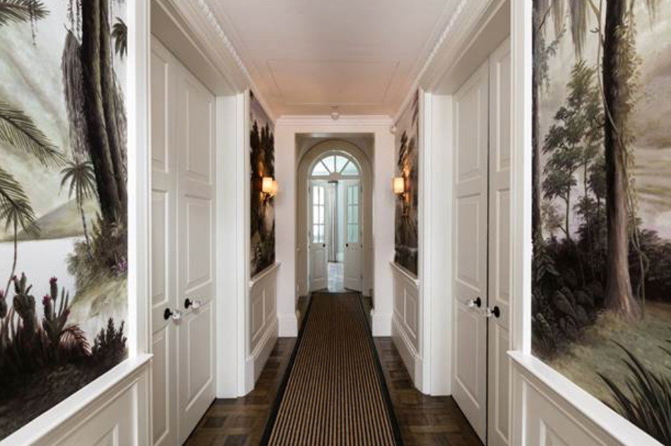 Hallway: The Apprentice house