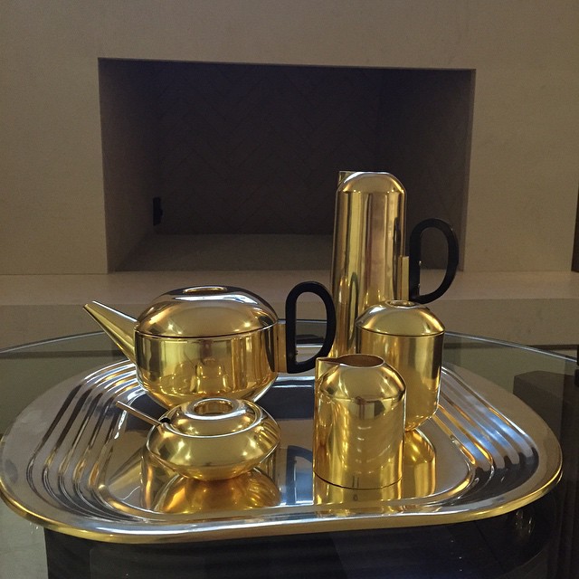 This stunning spun brass tea set caught the eldest Kardashian's eye. Image: @kourtneykardash/Instagram