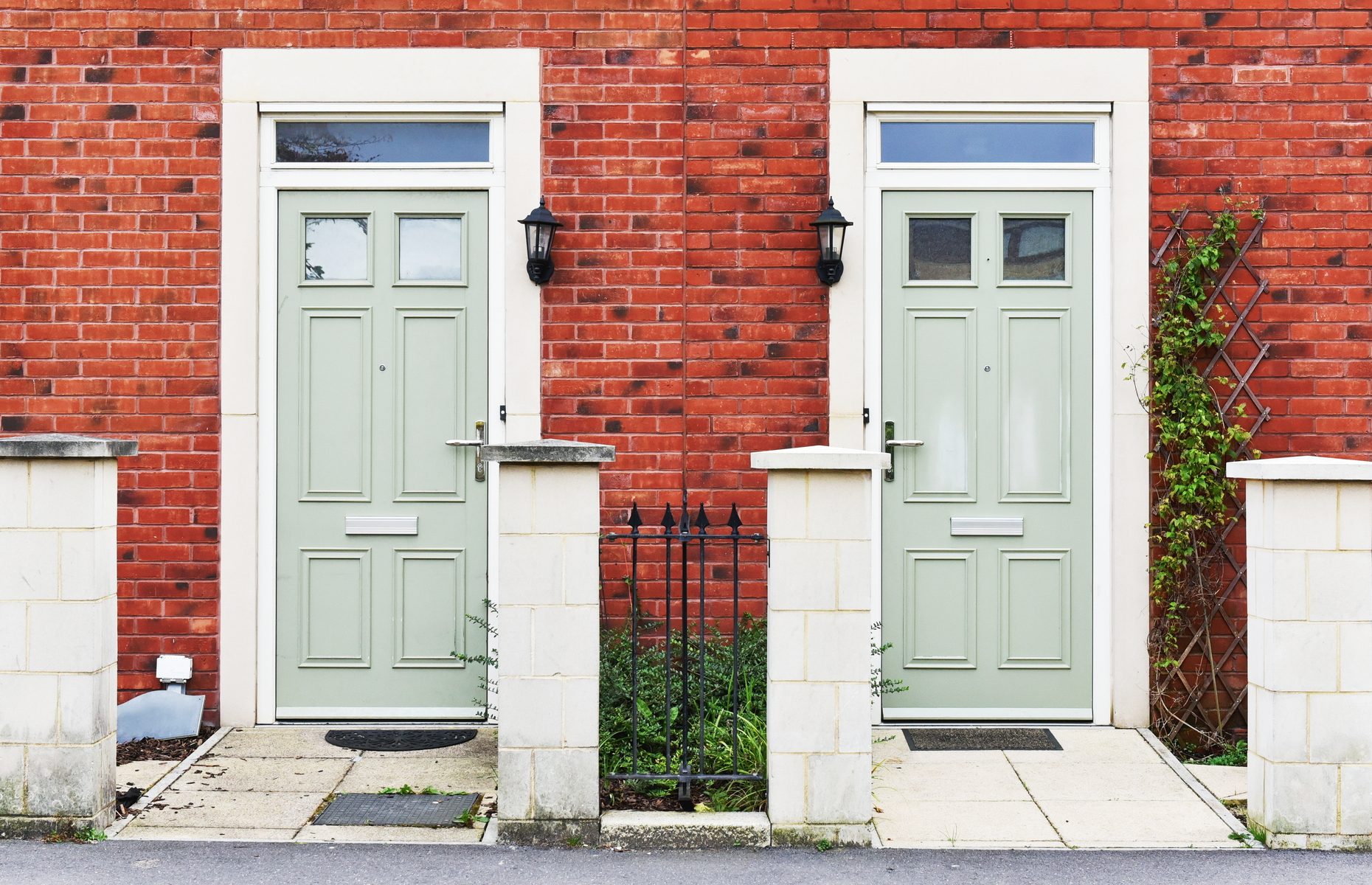 Be sure to keep neighbours informed when you undertake building works on your property. Image: 1000 words/Shutterstock